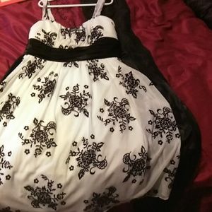 A black an white dress never worn